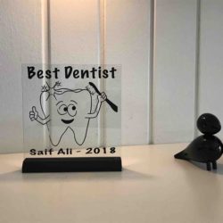Glas på fod - udlært tandlæge